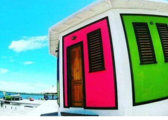The Venue - Utila Hostel ภายนอก รูปภาพ